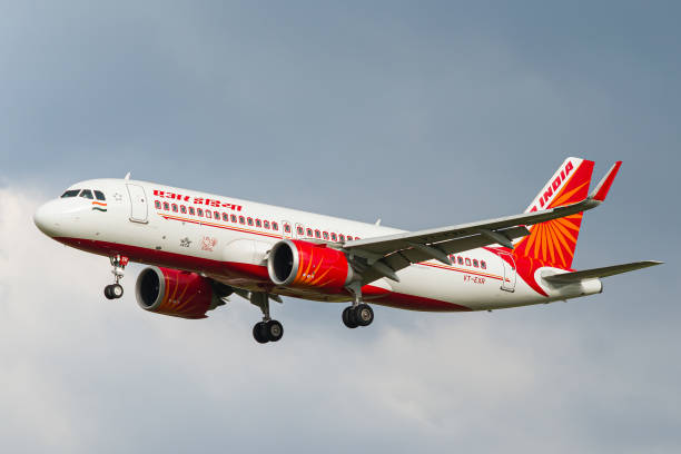 बम की धमकी से मचा हड़कंप, रियाद डायवर्ट किया गया एअर इंडिया का विमान; सभी यात्री सुरक्षित