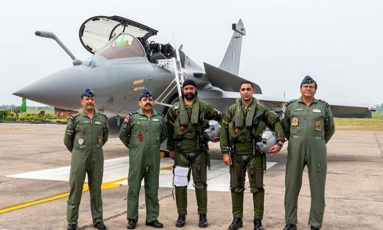 करण के सपनों को लगे पंख, एयरफोर्स में मिला फ्लाइंग ऑफिसर बनने का मौका