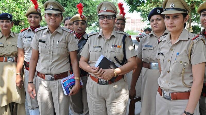  पुलिस के 5600 पदों पर भर्ती रद्द होने से युवाओं में उबाल, प्रदर्शन किया तेज