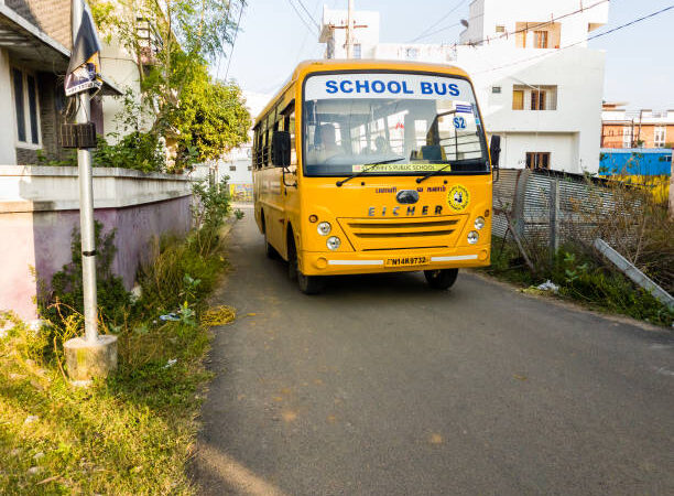 स्कूली बसों के जांचने के निर्देश, स्कूल संचालकों के साथ होगी बैठक
