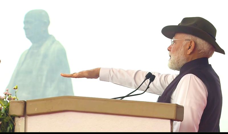 PM Modi: ‘Sardar Patel wanted to unite entire Kashmir with India, Nehru did not allow it’